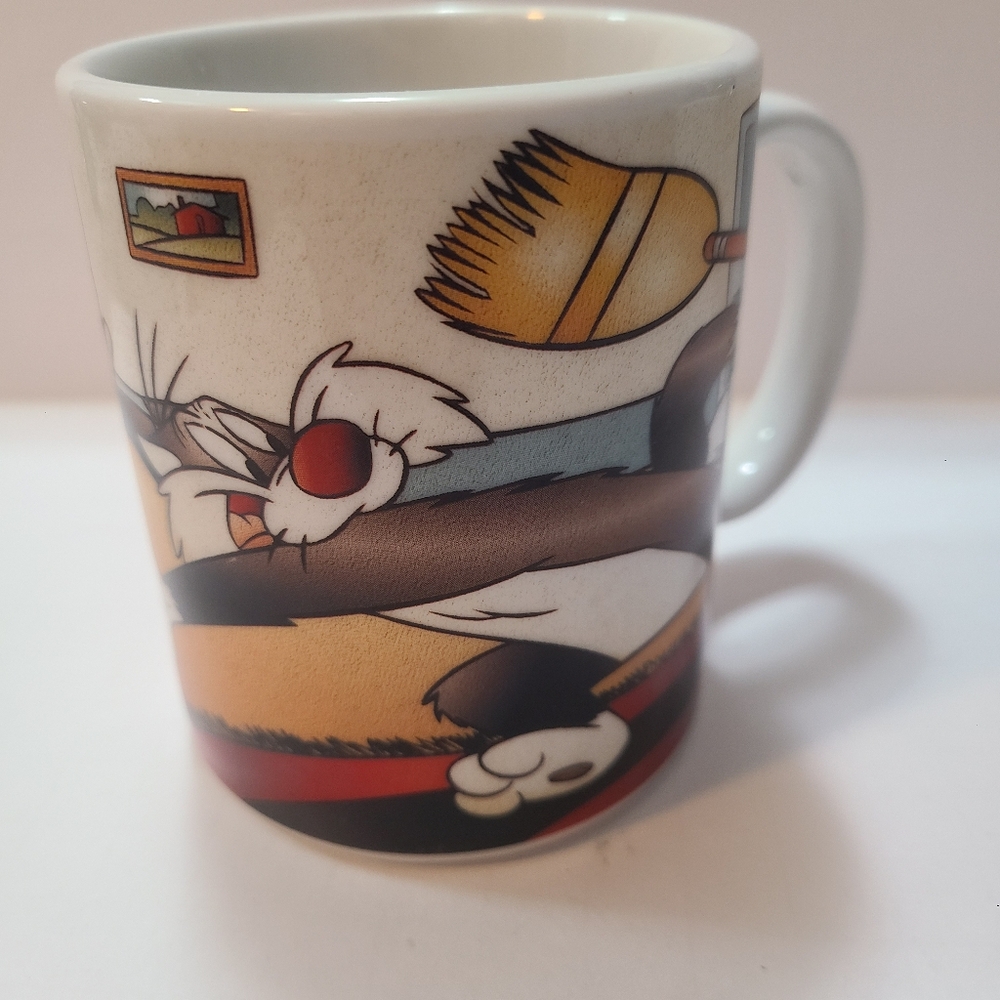 Vintage Features Looney Tunes Sylvester the Cat  Scorpio Zodiac Coffee  Tea Mug